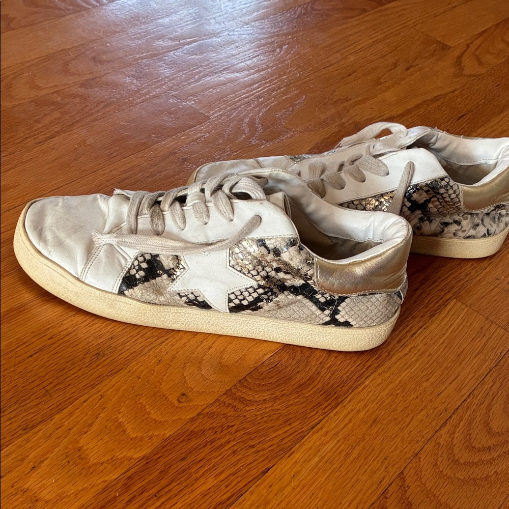 Vintage Havana snake sneakers